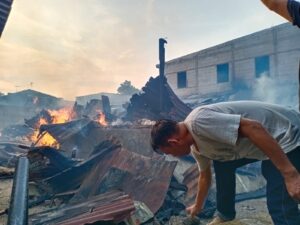 Pasrah Jadi Korban Amukan Si Jago Merah, Pedagang Pasar Ciputat: Ratusan Juta Jadi Arang 2 IMG 20220511 WA0035