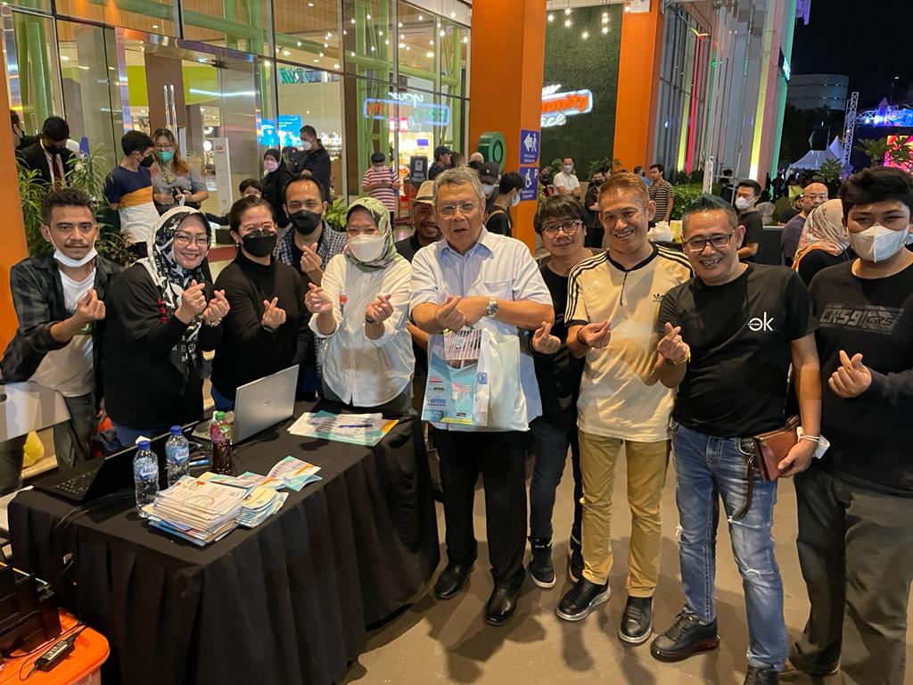 09994C0C 8332 4837 BF2C B7CF635BCD10