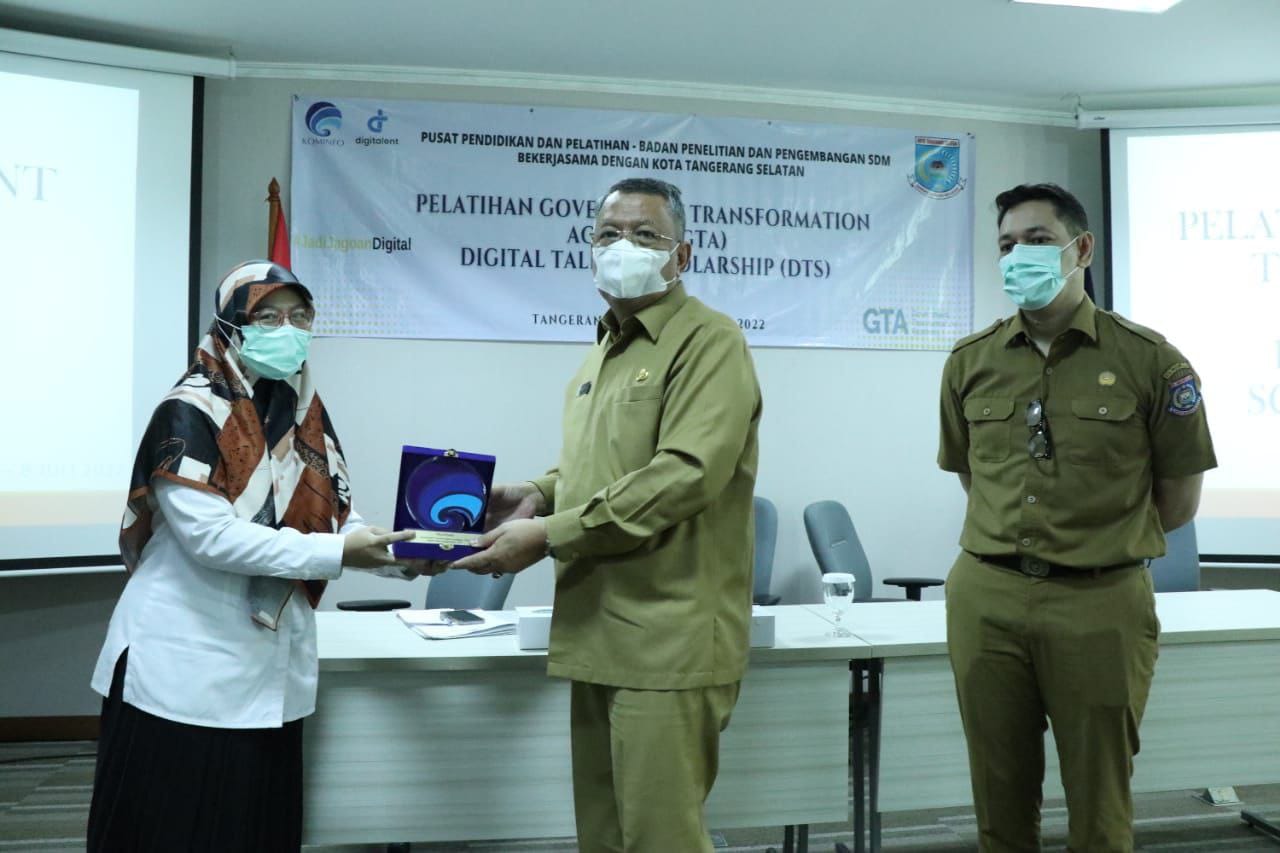 15E004C5 91BD 41A1 B404 B209C753D463