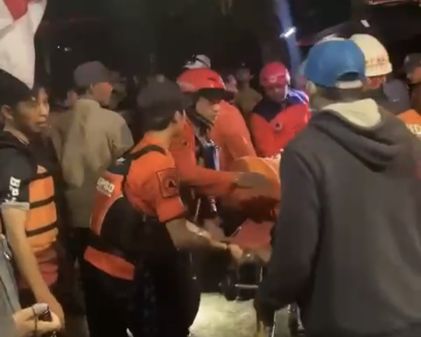 03C8832C 9287 453B 82F9 EBB7C63502F3