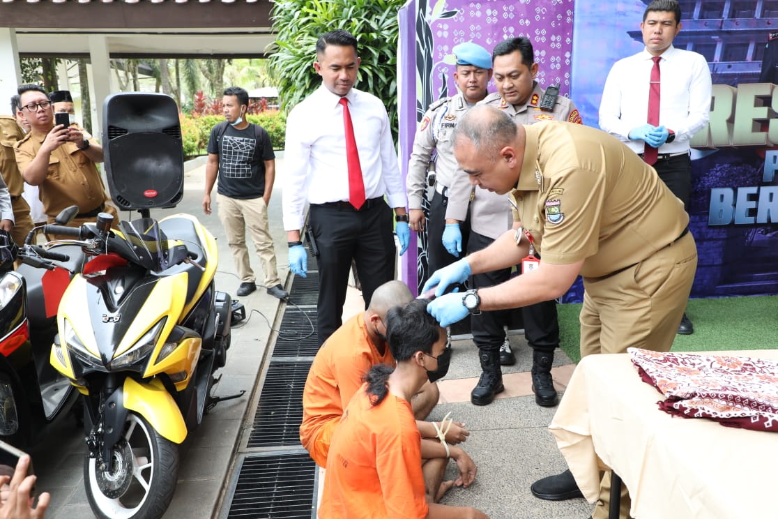 zaki gunduli pelaku kejahatan
