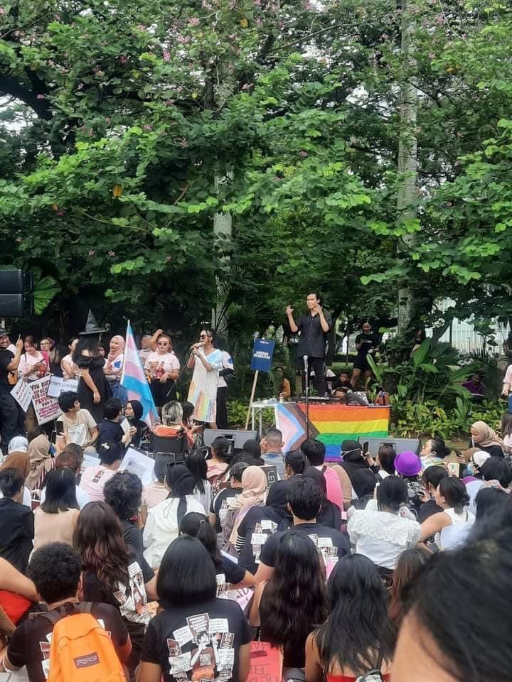 maraknya kaum LGBT di Indonesia
