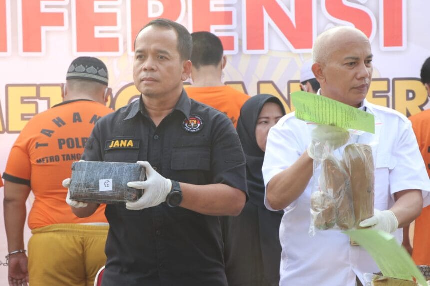 5d286f7a fa90 4e71 bd6f 92626db64cae