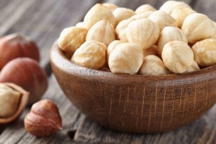 Hazelnut yang viral karena dianggap sama dengan kemiri.