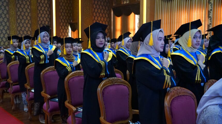 83 Siswa Angkatan ‘Amavention’ SMP GIS 2 Serpong Diwisuda, Diharapkan Tingkatkan Prestasi dan Ibadah 1 IMG 3943