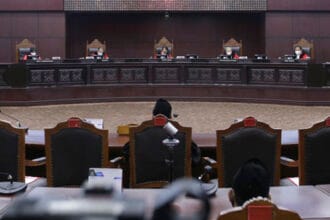 sidang putusan gugatan sistem mahkamah kontitusi