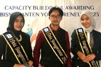 Juara 1, 2, dan 3 Duta Youngpreneur 2023.