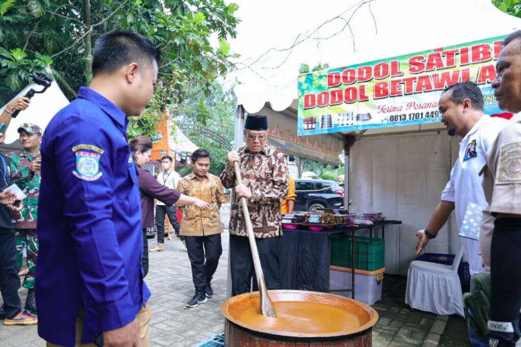 Wali Kota Tangsel Benyamin Ajak Masyarakat Lestarikan Budaya 3 IMG 4752