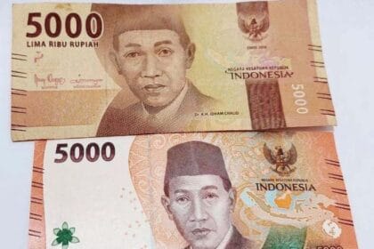 KH Idham Chalid terpampang dalam uang pecahan Rp5.000.