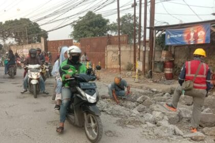 Jalan Raya Legok Karawaci