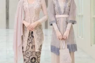 Kebaya ternyata bukan hanya dipakai di Indonesia.