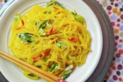 Mi glosor dikenal dari Bogor.