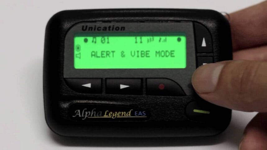 Pager pernah menjadi perangkat komunikasi yang kece pada masanya.