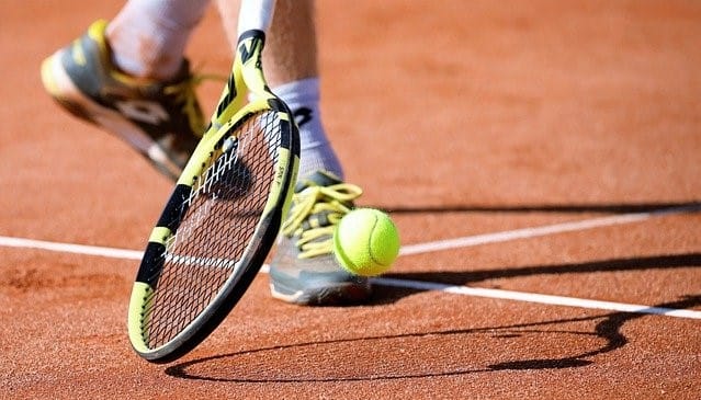 Tenis menjadi olahraga yang sedang digandrungi para artis,