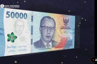 Pada uang kertas Rp50.000 tahun emisi 2022 menampilkan wajah Ir. H. Djuanda Kartawidjaja