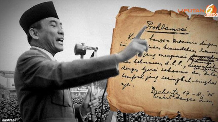 Teks Proklamasi kemerdekaan Indonesia dibacakan oleh Presiden Soekarno.