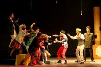 Ubrug pertunukan teater asal Banten.