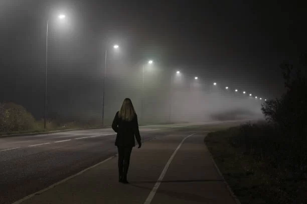 Waspada pergi pulang sendirian pada malam hari khususnya perempuan