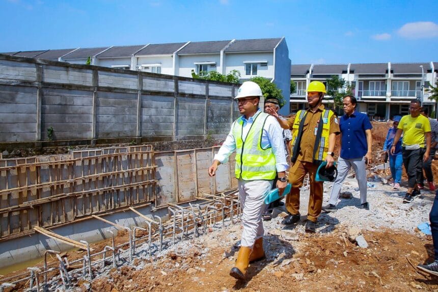 Wawalkot Tanagsel tinjau turap serpong park