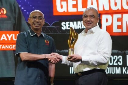 6645f44e 5cd4 4fb6 be53 2137e02a501e