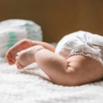 Perlu trik khusus memilih diapers aman untuk bayi.