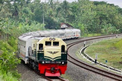 Hari kereta api Indonesia setiap 28 September.