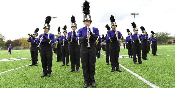 Marching band sering dianggap bukan bagian dari seni tapi olahraga,