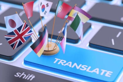 Penerjemah memiliki peran penting.