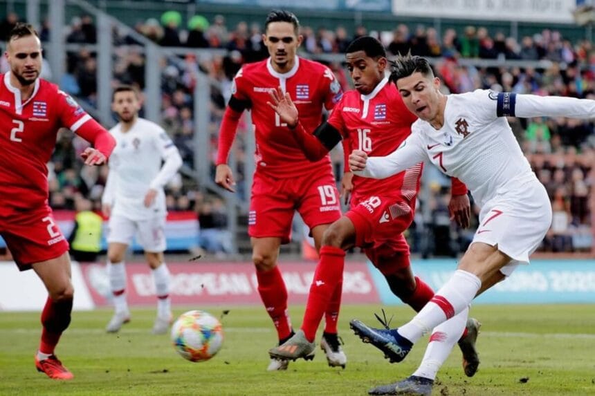 Beragam posisi dalam sepak bola.