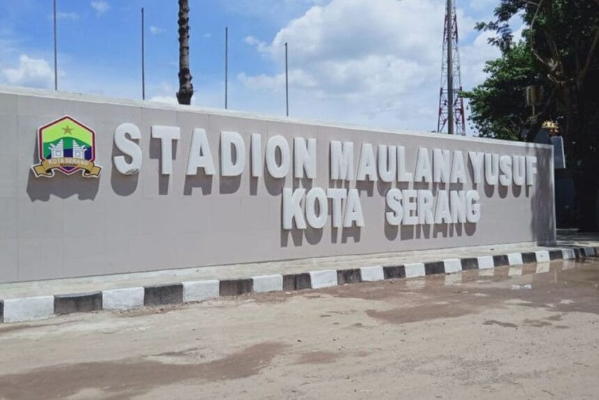 stadion maulana yusuf ciceri