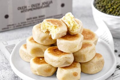 Bakpia dikenal sebagai makanan khas dari Yogya.