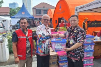 Bantuan PMI Jaksel Kepada Penyintas Kebakaran Kebayoran Lama