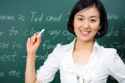 Hari guru sedunia diperingati setiap 5 Oktober.