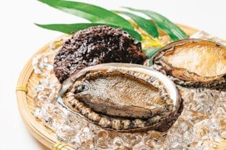 Kerang abalon merupakan kerang termahal di dunia.