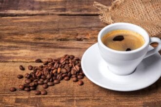 Kopi tubruk minuman khas Indonesia.