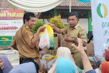 Operasi Pasar Murah di Batang Jawa Tengah