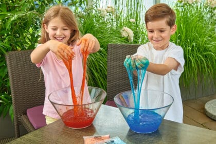 Berkreasi dan bersenang-senang denagn slime.