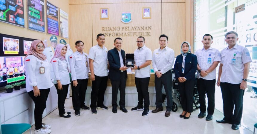 Pemkot Tangsel Antisipasi Raih Penghargaan Badan Publik Informatif dengan Inovasi Keterbukaan Informasi 1 Visitasi Tim Monev Komisi Informasi Banten ke Tangsel