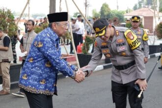 Wali Kota Tangsel dan Kapolres Gelar Apel Mantap Brata