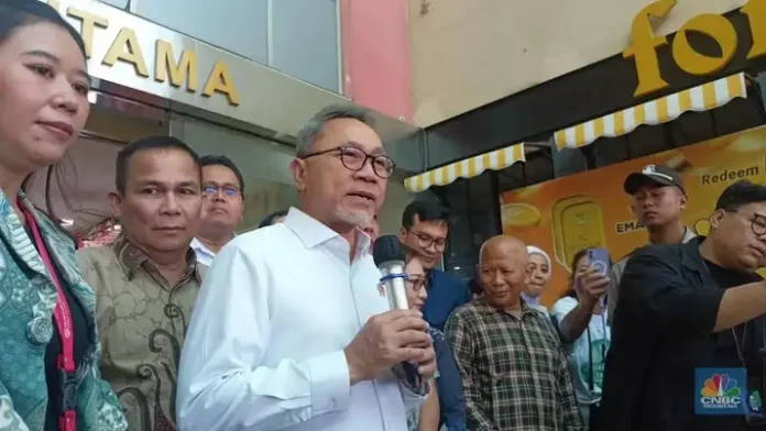 Pemerintah Berkomitmen: E-Commerce Tetap Terbuka, Pedagang Diminta Ikuti Perkembangan Zaman 1 menteri perdagangan Zulkifli Hasan soal permintaan e commerce