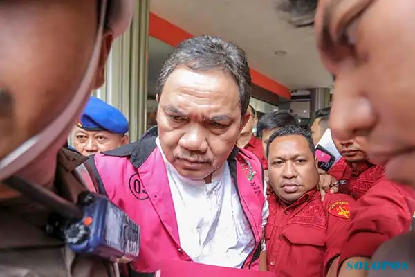 Kejagung Terima Pengembalian Uang Rp31,4 Miliar dari Tersangka Achsanul Qosasi 1 Achsanul Qosasi