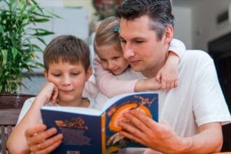 Hari Dongeng Nasional, dongeng bukan hanya pengantar tidur. (Foto : RRI)