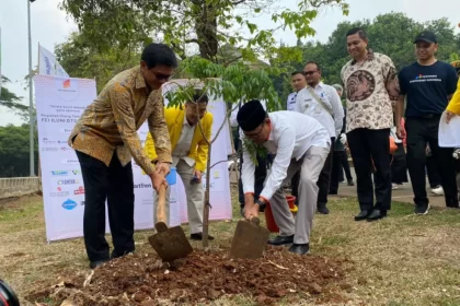 Peresmian Gerakan Penanaman Pohon Energizing Indonesia