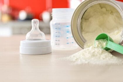 Susu formula lazim dikonsumsi anak-anak saat ini sebagai pengganti ASI. (Foto : Astraunauts)