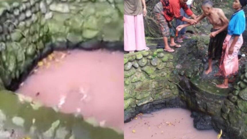 Telaga pink di Lombok yang dipercaya bisa menyembuhkan penyakit.