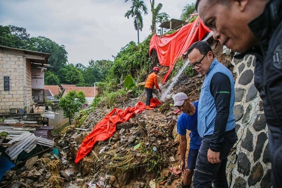 Bima Arya Cek Penanganan Bencana di Cibuluh dan Menteng