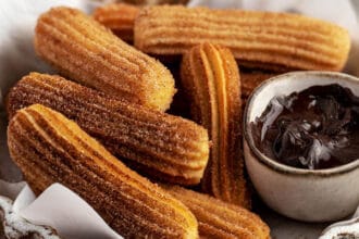 Churros camilan dari Spanyol. (Foto : Baking World Media)