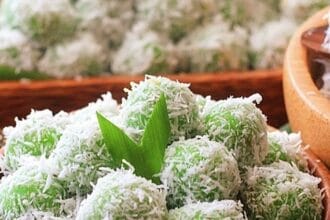 Kelepon atau klepon. (Foto : Cokpad)