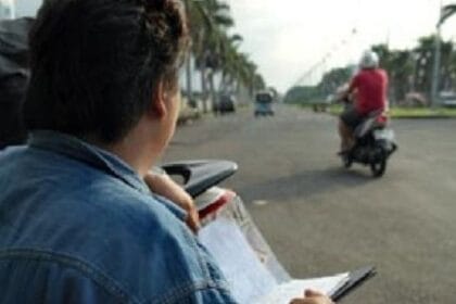 Mata elang, debt collector yang mengawasi kendaraan bermasalah. (Foto : Motorplus Online)