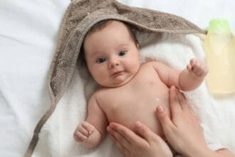 Minyak telon biasa dipakai bayi. (Foto : Berita99)